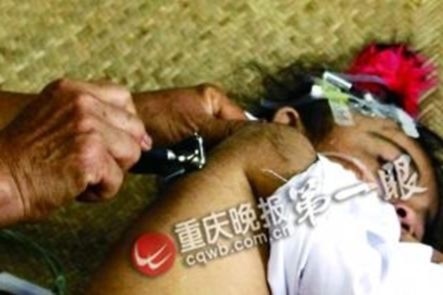 “Mẹ ơi, con không phải quái vật!”