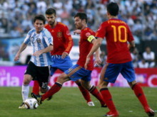 Argentina - Tây Ban Nha 4-1: Tango vần vũ trước "bò tót"