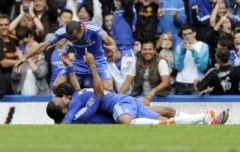 Chelsea kéo dài mạch toàn thắng