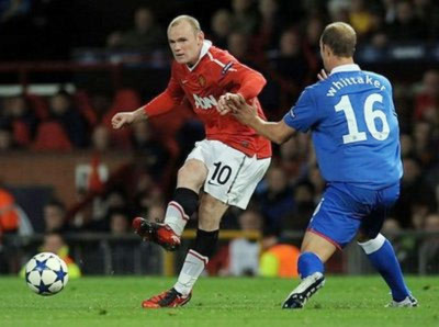 Rooney tái xuất, MU vẫn không thắng