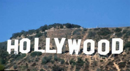 Tấm biển khổng lồ "Hollywood" (Los Angeles, Mỹ) Tấm biển khổng lồ "Hollywood" (Los Angeles, Mỹ)