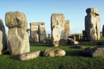 Ai là người chịu trách nhiệm xây dựng Stonehenge? (Photos.com)