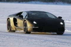 Lamborghini Jota thể hiện