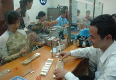 “Siết” hoạt động huy động và cho vay vàng