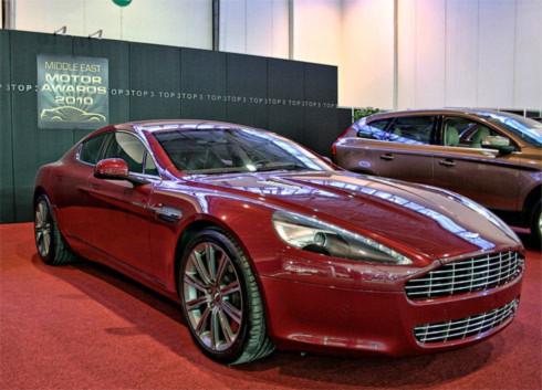 Aston Martin Rapide.