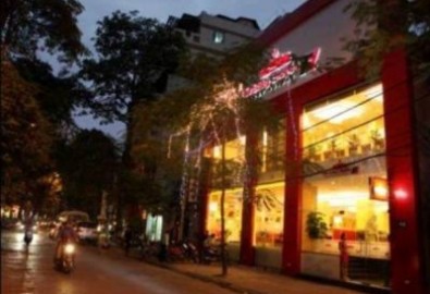 Truyền thống mà hiện đại tại lẩu băng chuyền F1