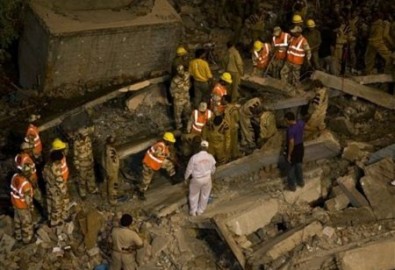 65 người chết vì sập nhà tại Ấn Độ
