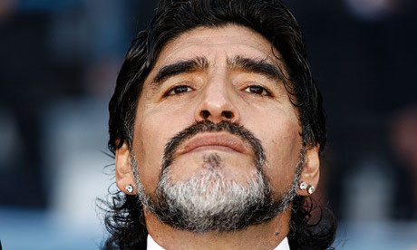 Chúc mừng Maradona 50 tuổi!
