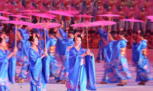 Lễ bế mạc ASIAD 16 rực rỡ sắc màu