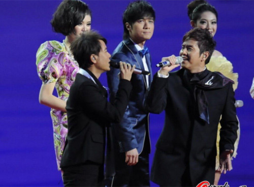 Lễ bế mạc ASIAD 16 rực rỡ sắc màu