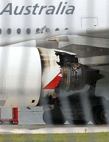 Nghi vấn tro bụi núi lửa làm cháy động cơ A380