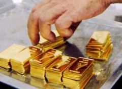 Đồng USD đi lên, giá vàng đi xuống