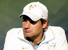 "Tàu tốc hành" Federer dính líu bán độ?