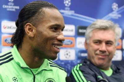 HLV Ancelotti đang kỳ vọng vào sự trở lại của Drogba.
