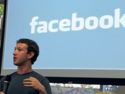 Facebook kiếm hơn 2 tỉ USD năm 2010