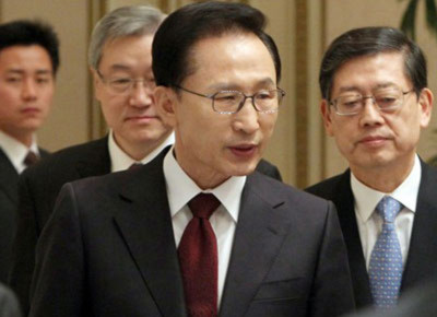 Tổng thống Hàn Quốc Lee Myung-bak. Ảnh: AFP