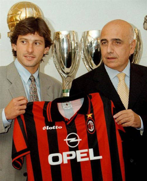Leonardo (trái) được cho là một con người mang tính cách Milan đến xương tủy vì gắn bó quá lâu với màu áo sọc đỏ đen.