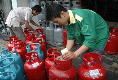Người tiêu dùng “choáng” vì giá gas tăng kỷ lục