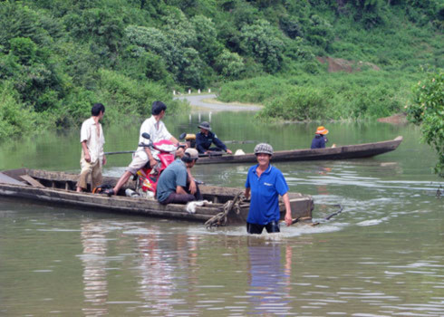 Thủy điện lại xả lũ gây ngập nặng