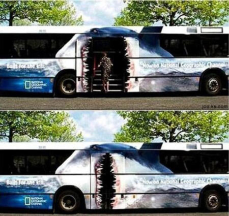 Chiếc xe bus này sẽ ăn thịt bạn và thuyết phục bạn xem kênh National Geographic