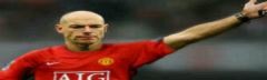 Howard Webb bị quy kết là người của MU