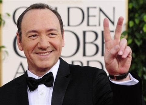 Nam diễn viên kiêm đạo diễn Kevin Spacey.