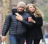 Taylor Swift suy sụp sau khi chia tay 'Hoàng tử Ba Tư'
