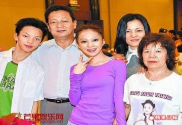 Trương Thiều Hàm bị nói ‘xúi’ bạn gây gổ với bố mẹ