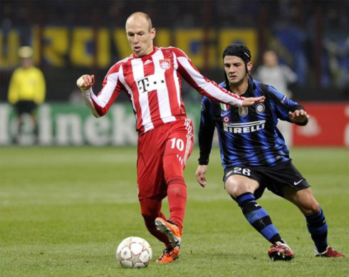 Tốc độ và kỹ năng xuyên phá của Robben luôn đe dọa hàng phòng ngự Inter. Ảnh: AFP.