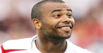 Cổ động viên Anh yêu nhất Ashley Cole