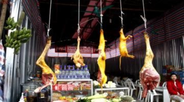 Đi hội chùa Hương mua thịt nai rừng giá 'bèo'