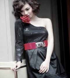 Đinh Ngọc Diệp vẫn kiên trì với nghề MC dù bị chê