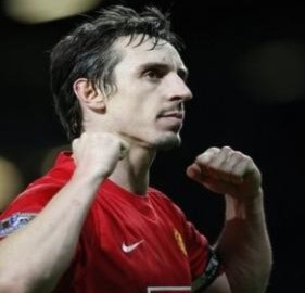 Gary Neville giải nghệ