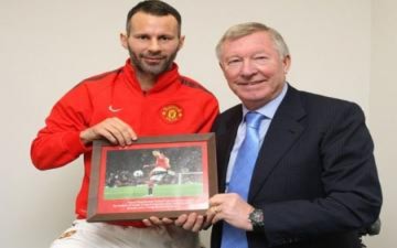 Giggs được bình chọn là cầu thủ hay nhất lịch sử MU