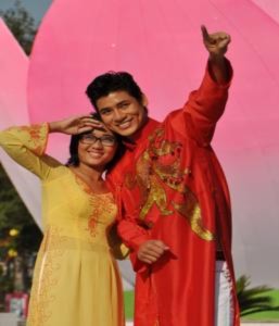 Mister Việt Nam du xuân trên đất sen hồng