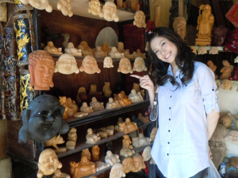 Nữ ca sĩ