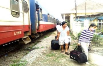 Thả khách giữa đường, tàu Bắc - Nam bị lập biên bản