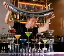 Bartender, nghề "hot" thu hút nhiều bạn trẻ