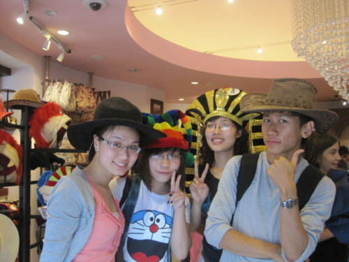 Cảm nhận của teen Việt từ chuyến tham quan trường Singapore