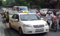 Cước taxi đồng loạt tăng