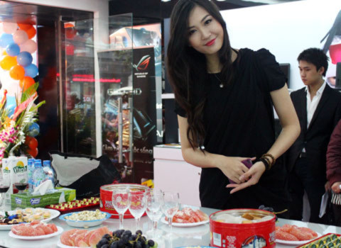 Á hậu Thùy Trang
