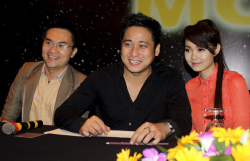 Từ trái qua: Đại Nghĩa, Minh Tiệp và Minh Hằng tại buổi họp báo công bố dự án lồng tiếng Việt cho phim 'bom tấn' Hollywood 'Rio'.