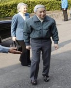 Nhật hoàng thăm dân sơ tán
