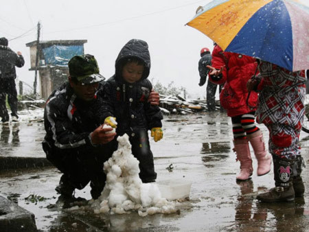 Tuyết rơi tại Sa Pa cảnh báo tình trạng thời tiết khắc nghiệt