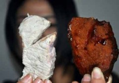 Choáng với bột khoai làm từ mực viết, dầu hỏa