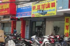 Giá cho thuê ôtô dịp lễ đắt lên