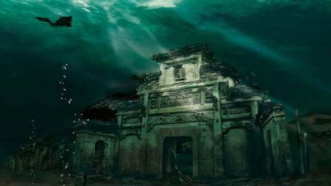 Ngỡ ngàng thành phố 1.300 năm dưới đáy hồ