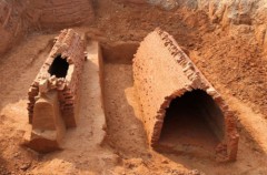 Phát hiện hai ngôi mộ nghìn tuổi ở khu đô thị Ciputra