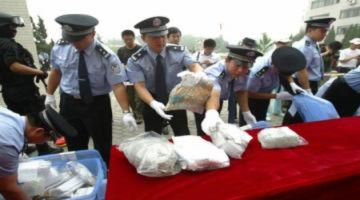 Trung Quốc điều tra hơn 10.000 cựu công chức