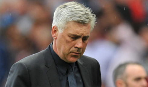 Ancelotti phải tr